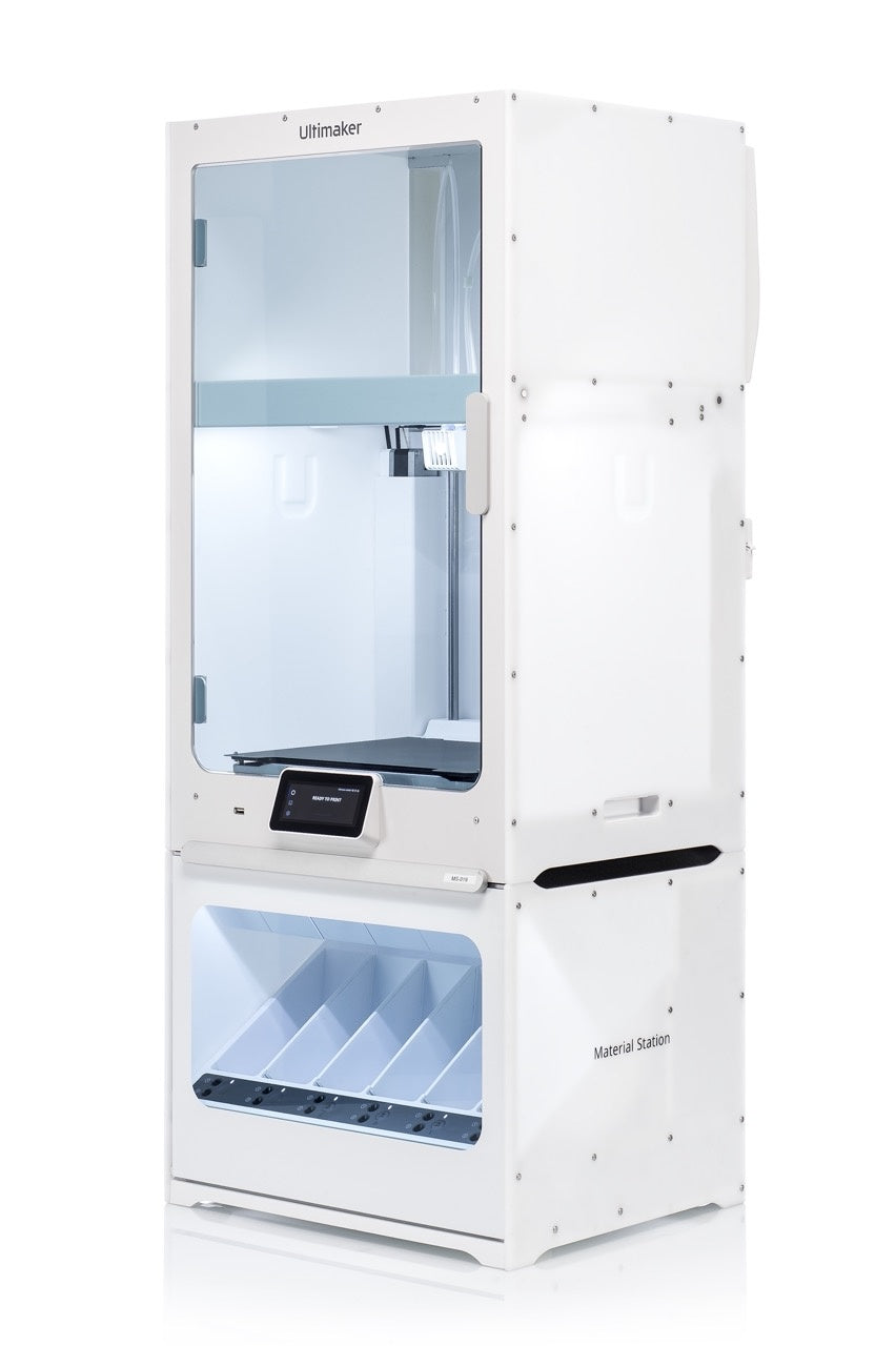 ULTIMAKER S7 Pro Bundle Krachtig, Betrouwbaar, Flexibel en Verbeterd! Groot bouwvolume, makkelijk in gebruik en super betrouwbaar. Ultimaker S7 is het werkpaard voor gebruikers die hoge eisen stellen aan kwaliteit, gebruiksgemak en consistentie.