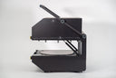Mayku Multiplier 3D Print. Deze desktop pressure former kan razendsnel een negatief maken van uw 3d-print of ander object. Neem contact op voor meer informatie of maak een afspraak en kom hem bekijken in onze showroom!    Maak volledig transparante prototypes, gedetailleerde end-parts en complexe giet vormen en flexibele mallen. Maak onderdelen met een hoog detailniveau en nauwkeurigheid vergelijkbaar met spuitgieten tegen een fractie van de kosten.